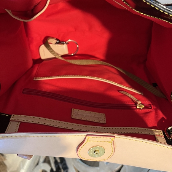 Dooney & Bourke Janine Blk Patent Leather Top Handle Shoulder Bag New Wi…